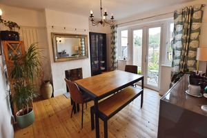 Dining Room- click for photo gallery